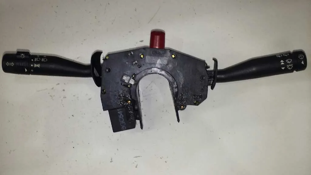 Mando Multifuncion para Ford Escort Berlina