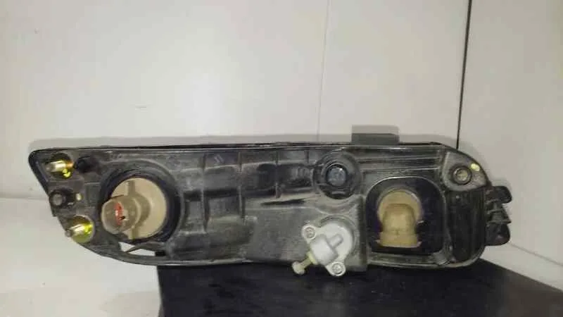 Faro Antiniebla Izquierdo para Ssangyong Rexton