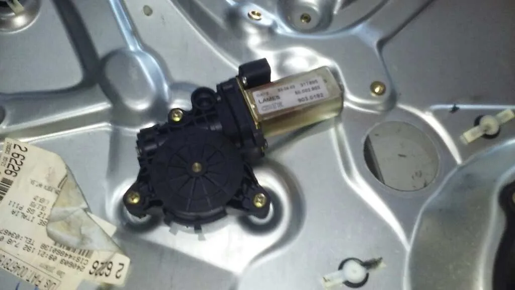 Motor Elevalunas Delantero Izquierdo para Fiat Stilo (192)