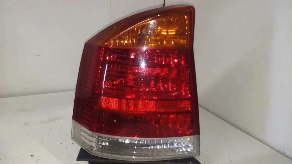 Piloto Trasero Izquierdo para Opel Vectra C Berlina