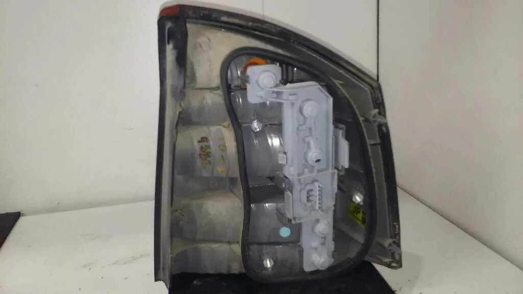 Piloto Trasero Izquierdo para Opel Vectra C Berlina