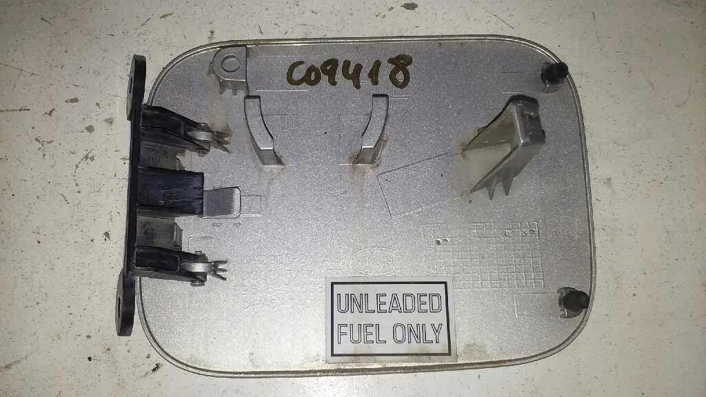 Tapa Exterior Combustible para Daewoo Lacetti