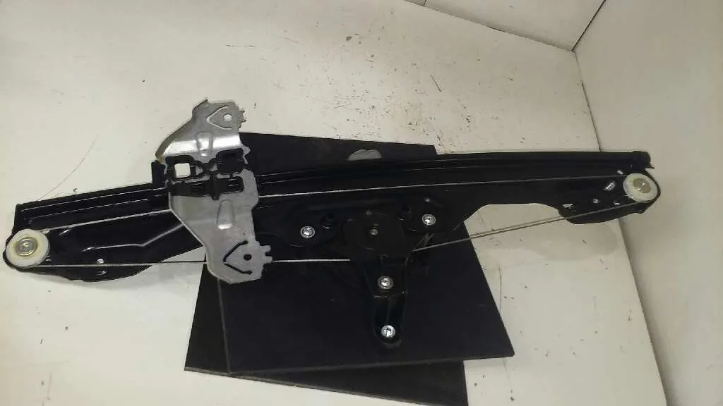 Elevalunas Delantero Derecho para Nissan Qashqai (J11)