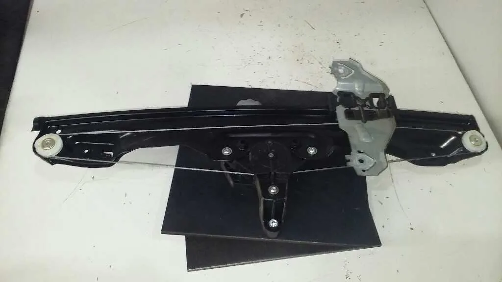 Elevalunas Delantero Izquierdo para Nissan Qashqai (J11)