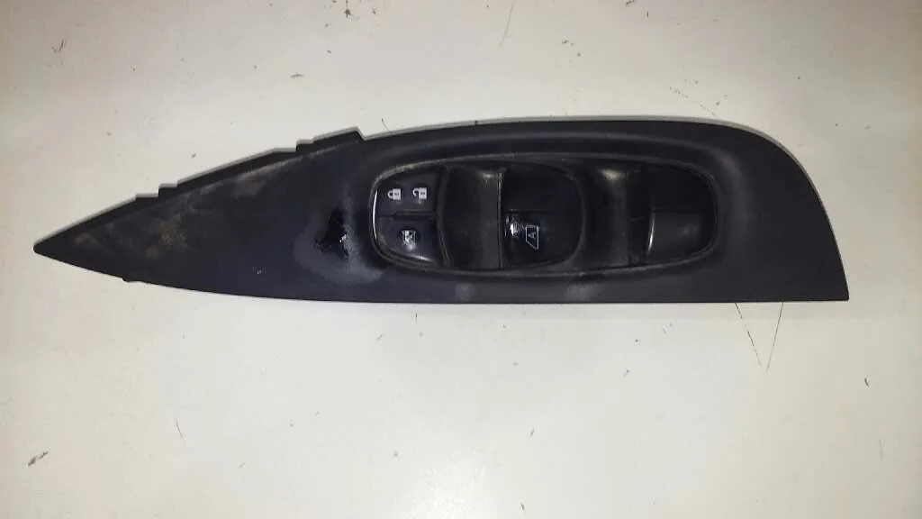 Mando Elevalunas Delantero Izquierdo para Nissan Qashqai (J11)