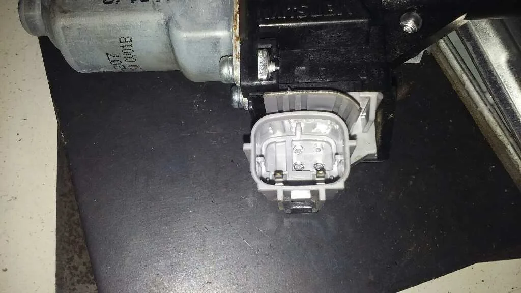 Elevalunas Trasero Izquierdo para Nissan Juke (F15)