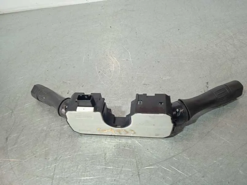Mando Multifuncion para Nissan Juke (F15)