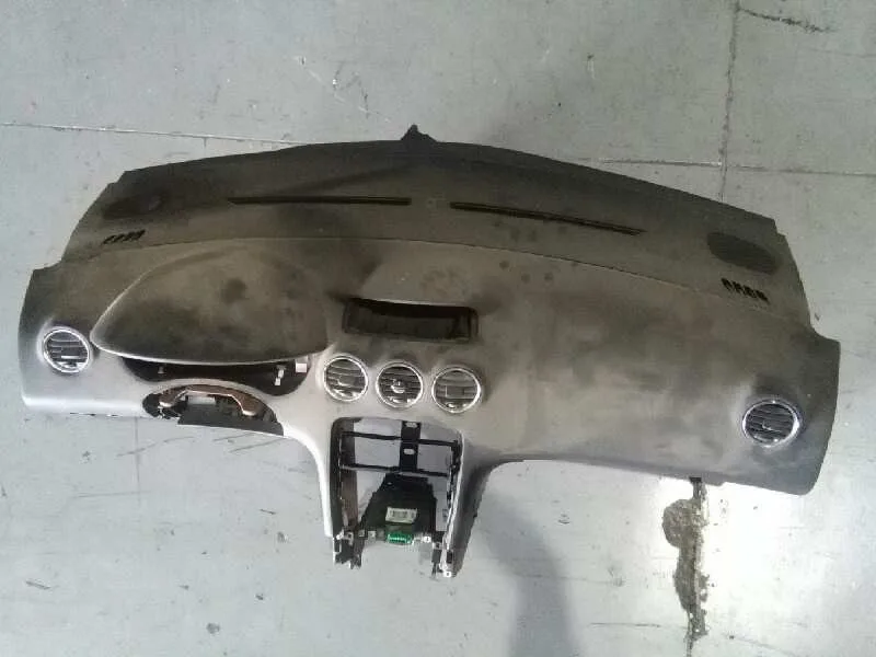Salpicadero para Peugeot 308