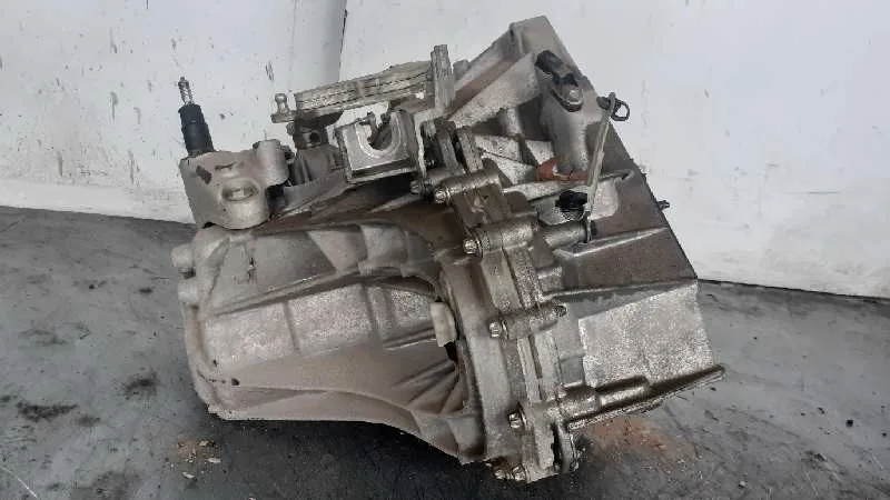 Caja Cambios para Nissan Juke (F15)