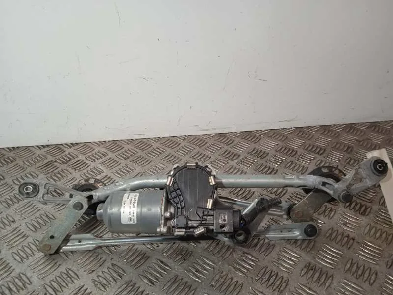 Motor Limpia Delantero para Nissan Pulsar (C13)