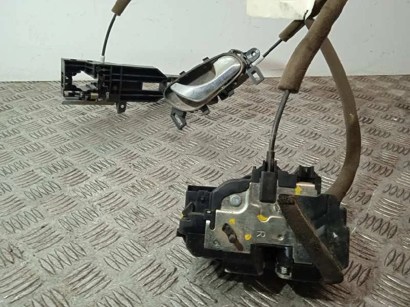 Cerradura Puerta Trasera Derecha para Nissan Pulsar (C13)