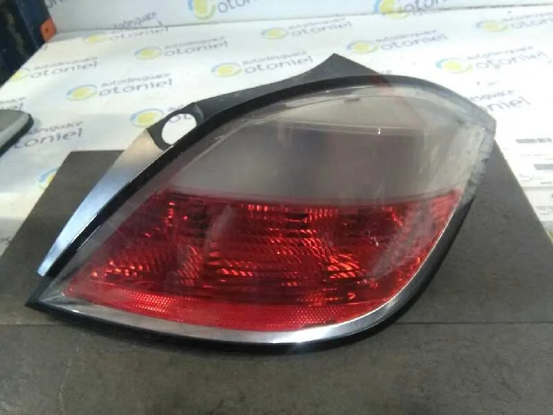 Piloto Trasero Derecho para Opel Astra H Berlina