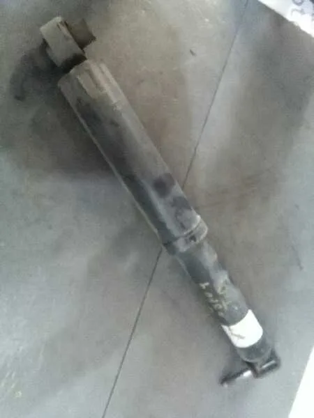 Amortiguador Trasero Derecho para Nissan Qashqai (J11)