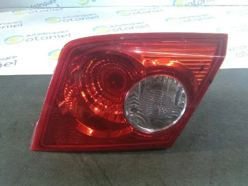Piloto Trasero Derecho para Chevrolet Lacetti