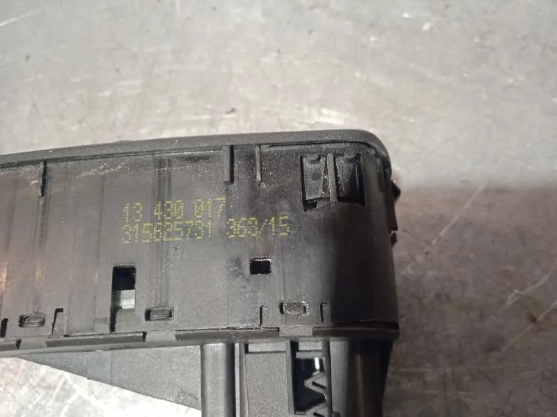 Mando Elevalunas Delantero Izquierdo para Opel Corsa E