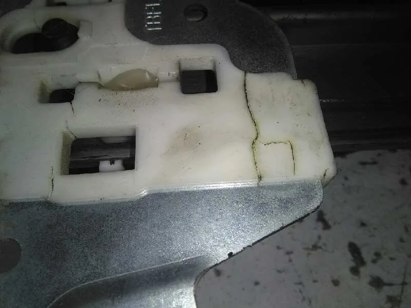 Elevalunas Delantero Izquierdo para Hyundai Getz (Tb)