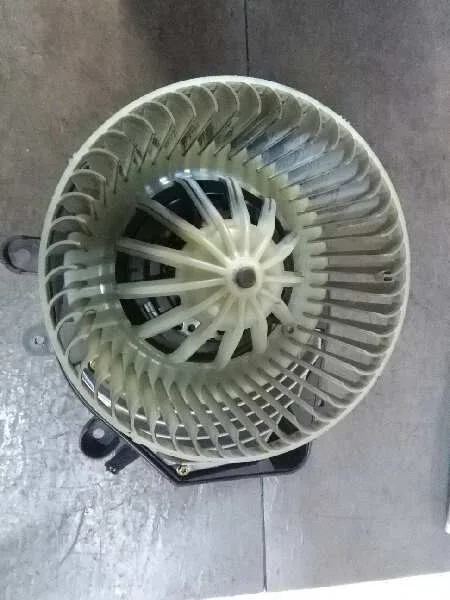 Motor Calefaccion para Volkswagen Passat Berlina (3B3)