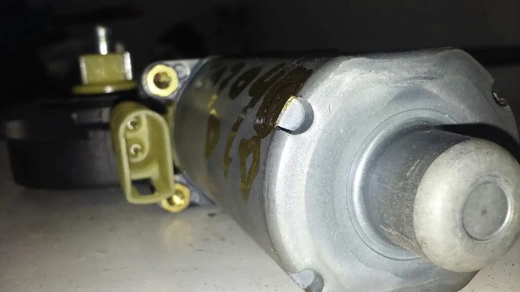 Motor Elevalunas Delantero Derecho para Ford Fusion (Cbk)