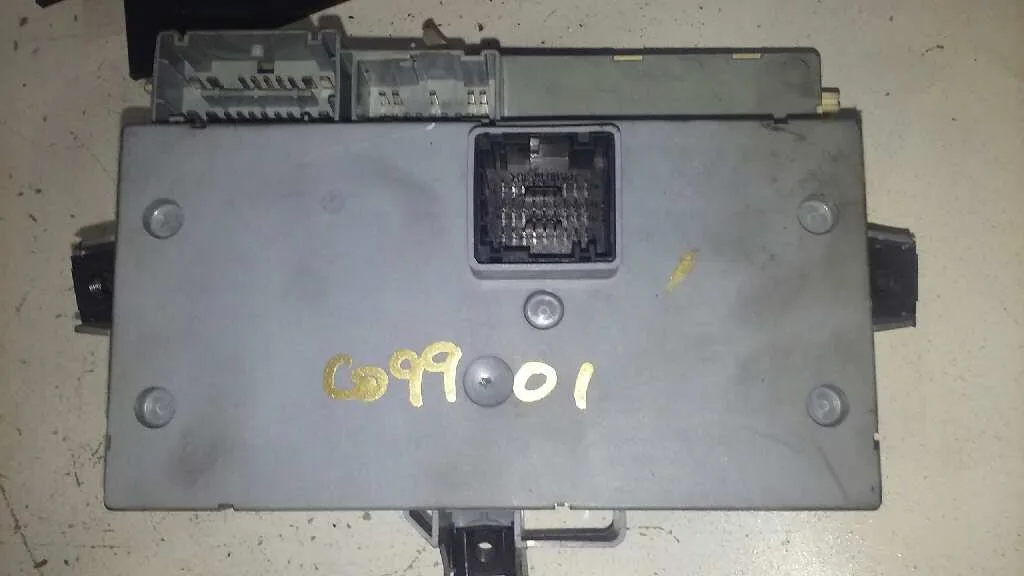 Caja Reles / Fusibles para Fiat Stilo (192)