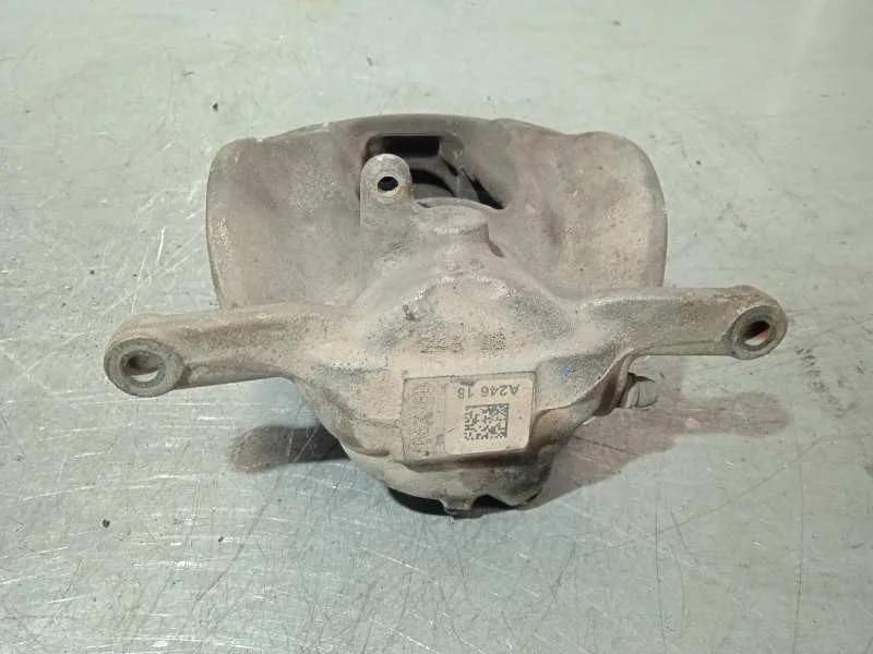 Pinza Freno Delantera Derecha para Mercedes-Benz Clase Cla (W117)