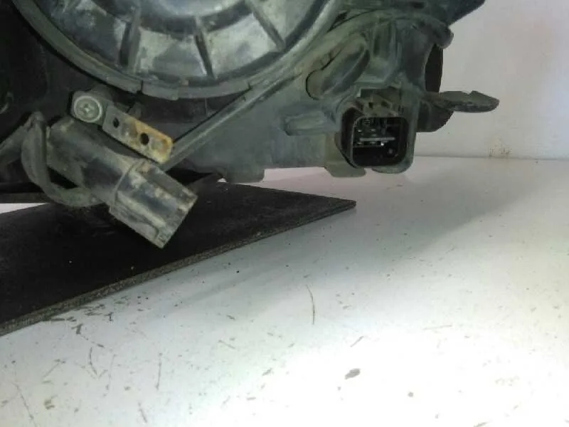 Faro Izquierdo para Kia Carens