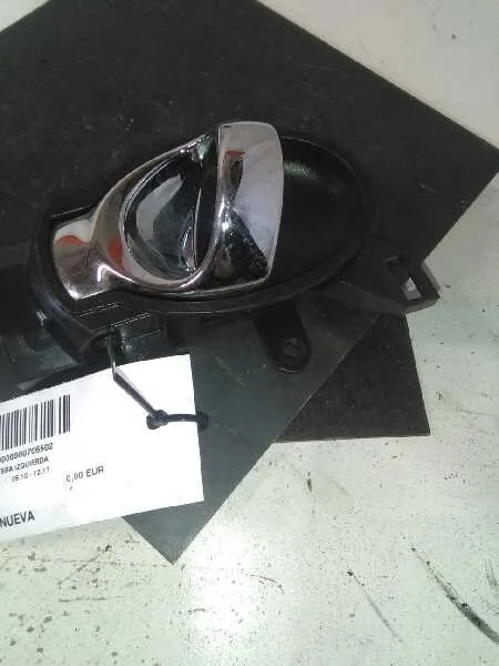 Maneta Interior Delantera Izquierda para Nissan Juke (F15)