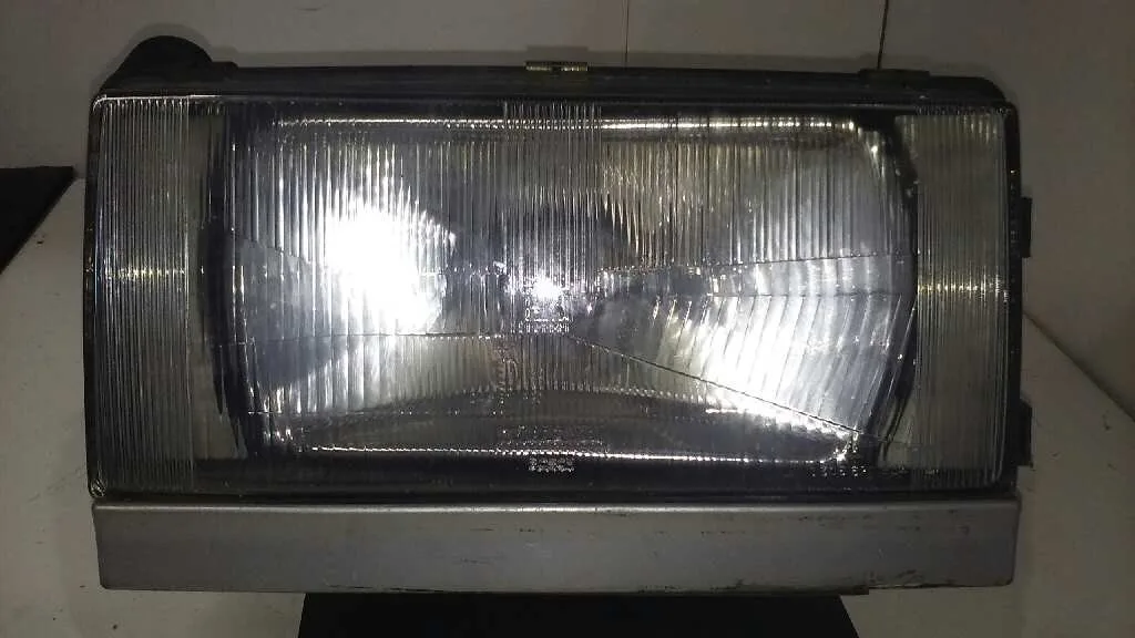 Faro Izquierdo para Volvo Serie 760 Berlina/Familiar