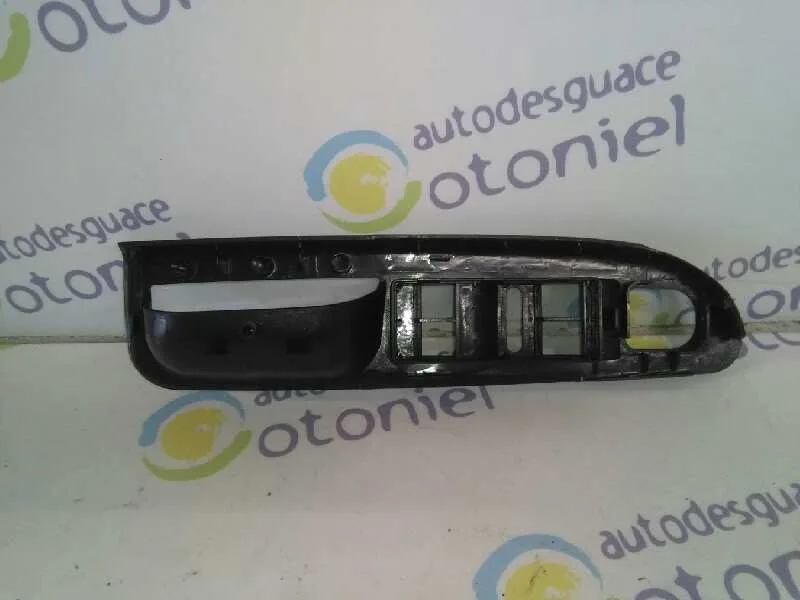 Asidero Puerta Izquierda para Volkswagen Golf V Berlina (1K1)