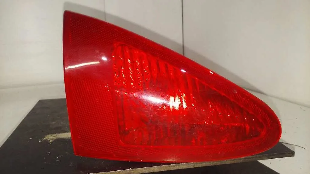 Piloto Trasero Izquierdo Interior para Alfa Romeo 147 (190)