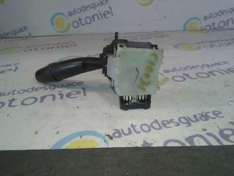 Mando Limpia para Toyota Avensis Berlina (T 22)