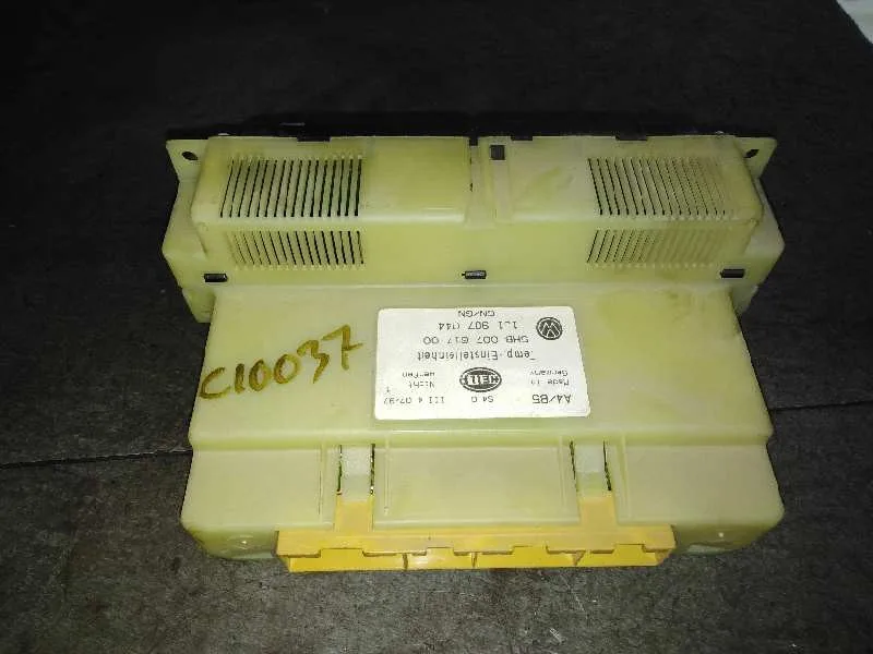 Mando Climatizador para Volkswagen Passat Berlina (3B2)