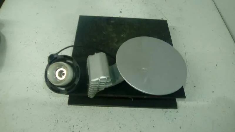 Tapa Exterior Combustible para Hyundai Getz (Tb)