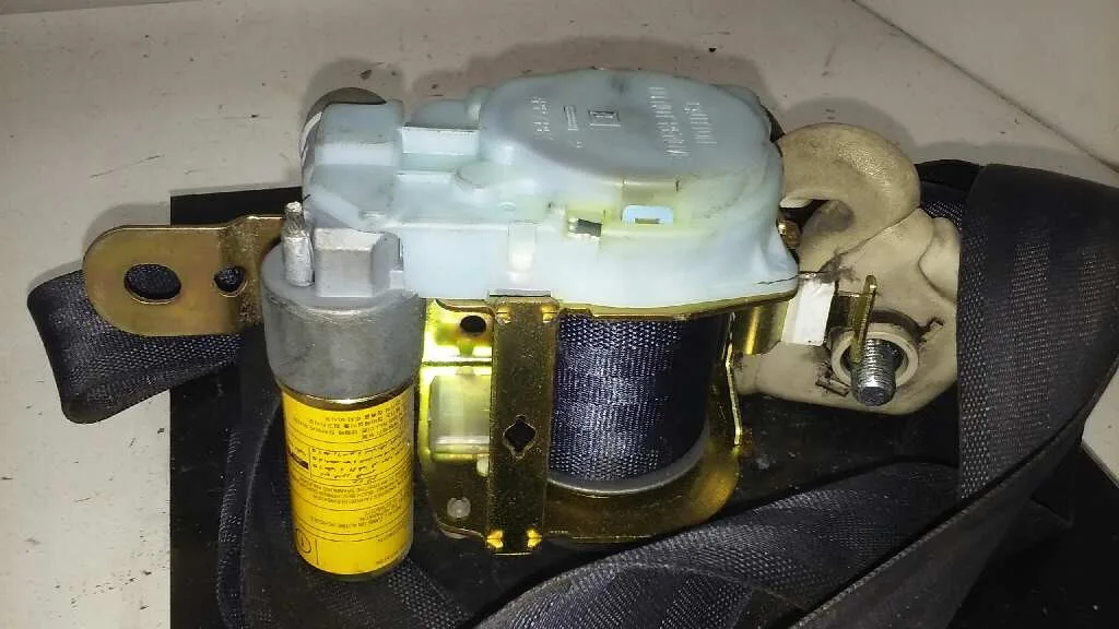 Pretensor Airbag Izquierdo para Hyundai Getz (Tb)