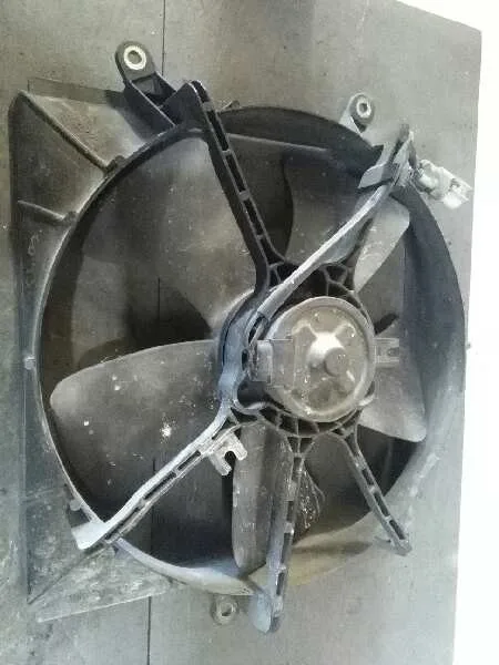 Electroventilador para Toyota Avensis Berlina (T 22)