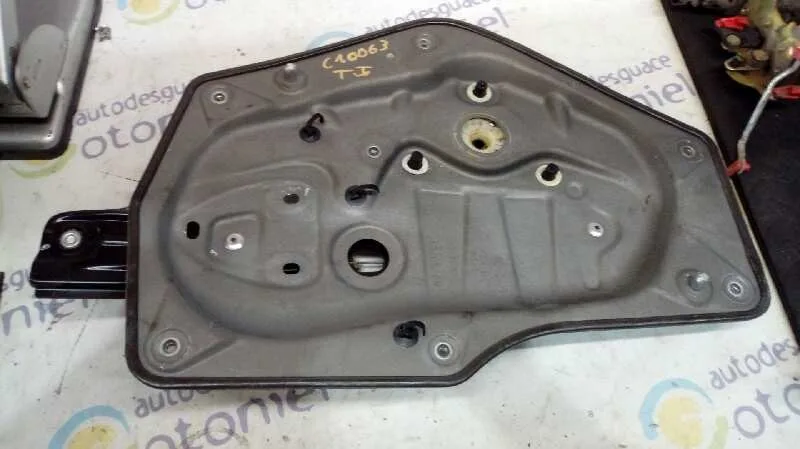 Elevalunas Trasero Izquierdo para Skoda Suberb (3T4)