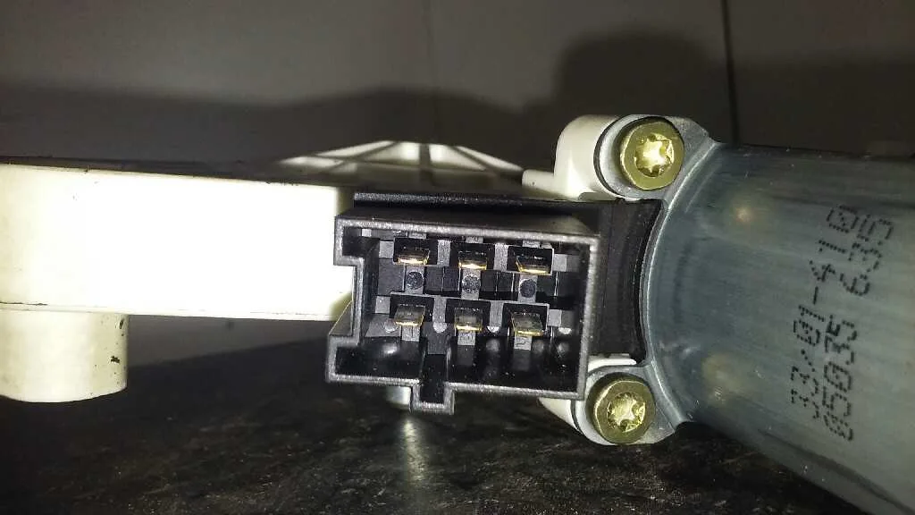 Motor Elevalunas Trasero Derecho para Mercedes-Benz Clase A (W169)