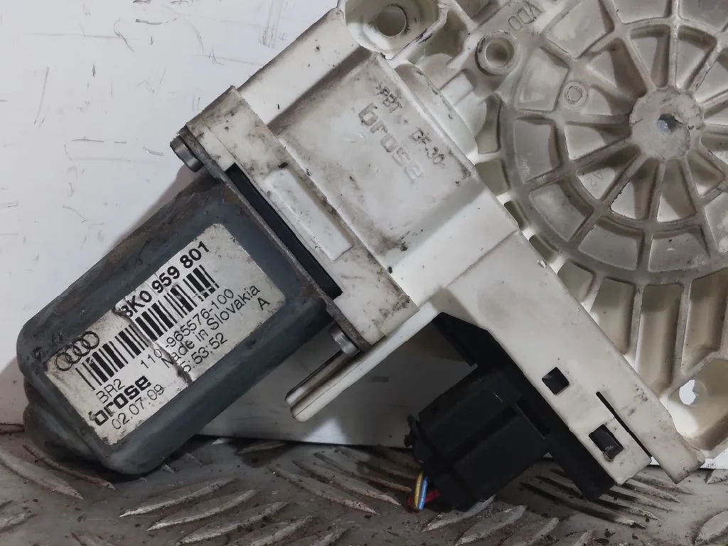 Motor Elevalunas Delantero Izquierdo para Skoda Suberb (3T4)