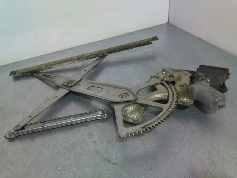 Elevalunas Delantero Izquierdo para Toyota Rav 4 (A3)