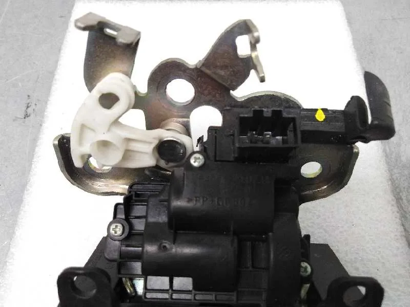 Cerradura Maletero / Porton para Seat Toledo (Kg3)