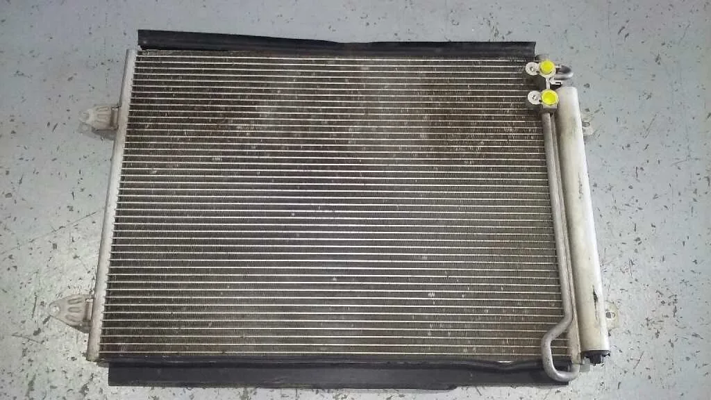 Condensador / Radiador Aire Acondicionado para Volkswagen Passat Berlina (3C2)