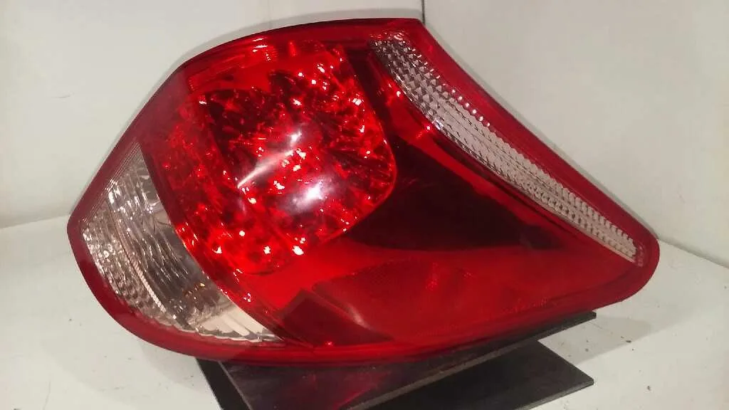 Piloto Trasero Derecho para Toyota Rav 4 (A3)