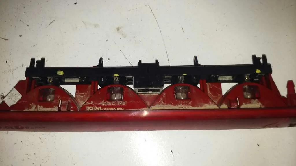 Luz Central De Freno para Peugeot 107