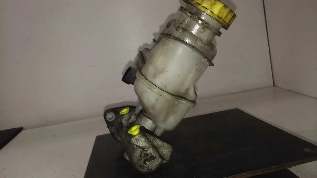 Bomba Freno para Fiat Punto Berlina (188)