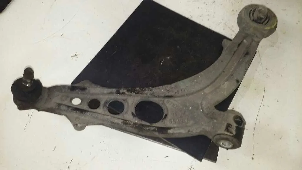 Brazo Suspension Inferior Delantero Derecho para Fiat Punto Berlina (188)