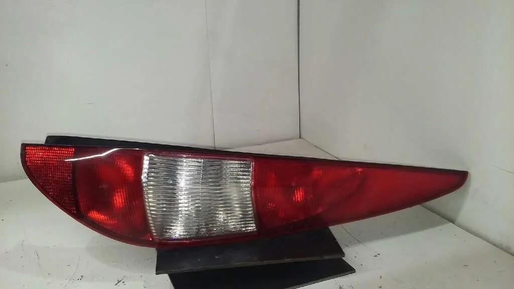 Piloto Trasero Derecho para Ford Mondeo Turnier (Ge)