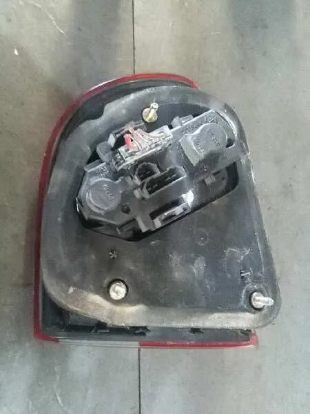 Piloto Trasero Izquierdo para Seat Toledo (1M2)