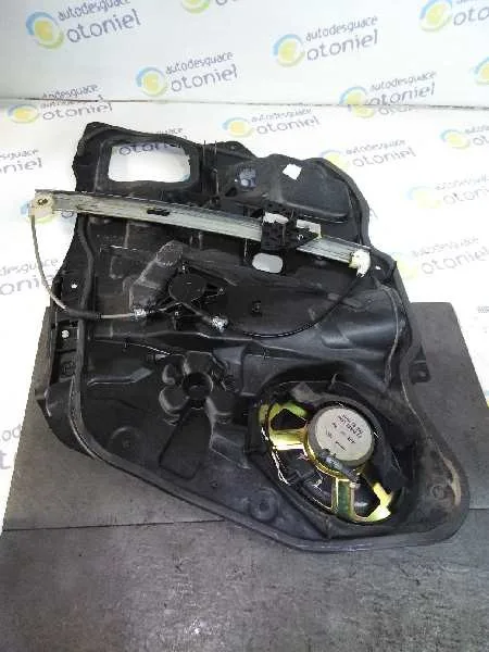 Elevalunas Delantero Izquierdo para Mazda 3 Berlina (Bk)