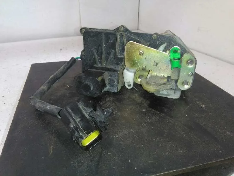 Cerradura Puerta Delantera Derecha para Mg Serie 200