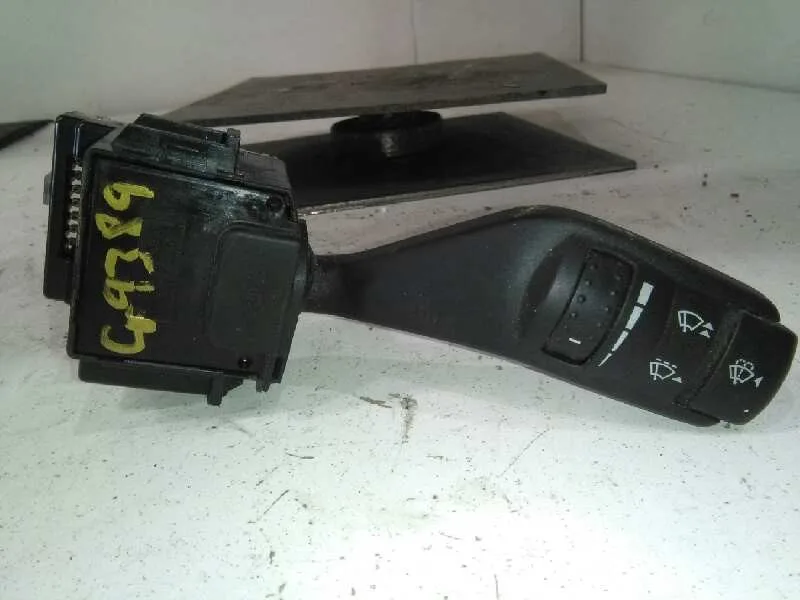 Mando Limpia para Ford Focus Berlina (Cap)