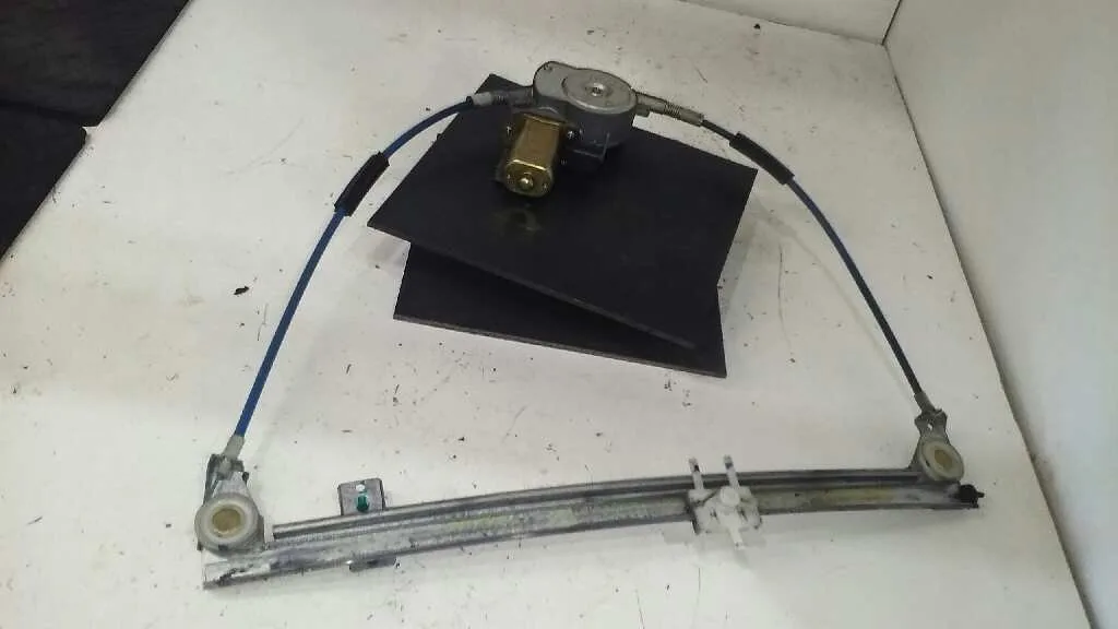 Elevalunas Delantero Derecho para Fiat Punto Berl. (176)